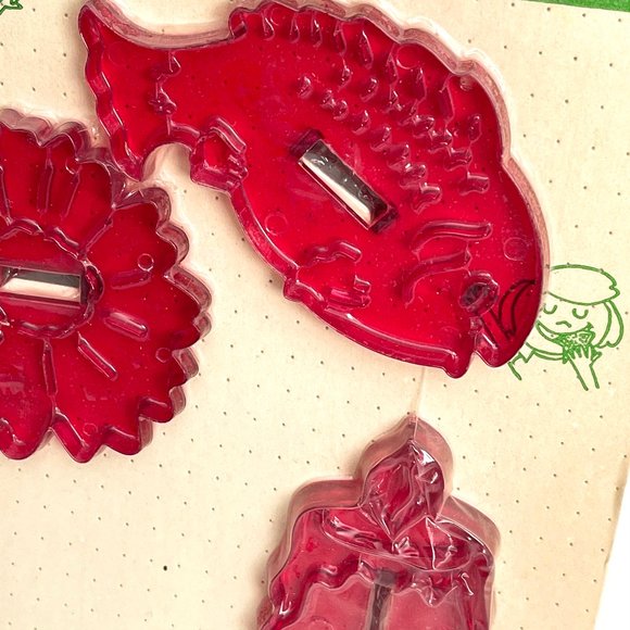 HRM Red Plastic Cookie Cutters Vintage New on Card Set of 3 Rare Birthday - Picture 2 of 6